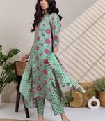 Women Floral Printed Regular Thread Work Kurta with Trousers & With Dupatta