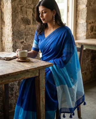 Blue linen printed saree with blouse 5