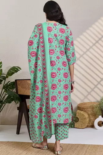 Women Floral Printed Regular Thread Work Kurta with Trousers & With Dupatta