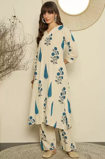 Women Floral Printed A-Line Kurta with Palazzo