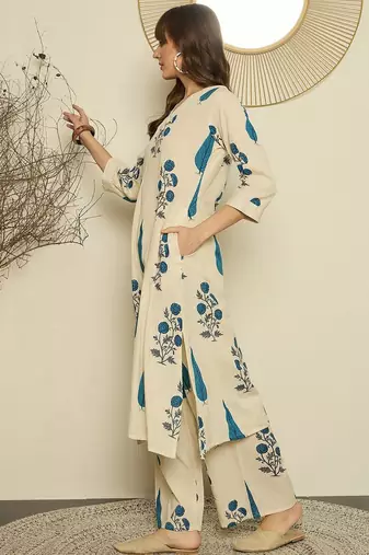 Women Floral Printed A-Line Kurta with Palazzo