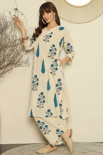 Women Floral Printed A-Line Kurta with Palazzo