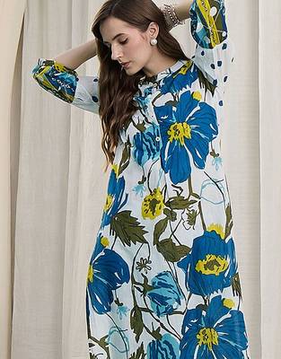 Women Floral Printed Cotton Kurta with Trousers 1