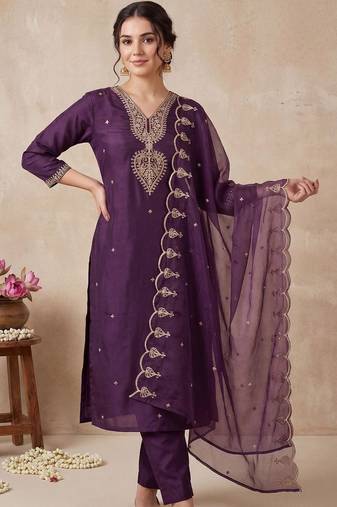 Women Ethnic Motifs Embroidered Regular Thread Work Kurta with Trousers & With Dupatta