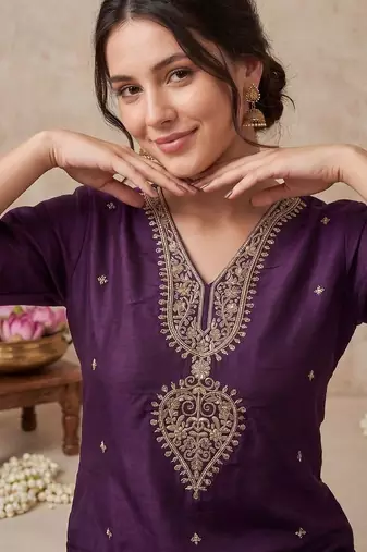 Women Ethnic Motifs Embroidered Regular Thread Work Kurta with Trousers & With Dupatta