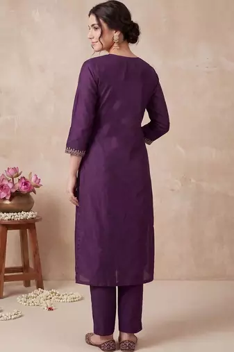 Women Ethnic Motifs Embroidered Regular Thread Work Kurta with Trousers & With Dupatta