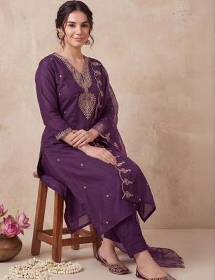 Women Ethnic Motifs Embroidered Regular Thread Work Kurta with Trousers & With Dupatta 5