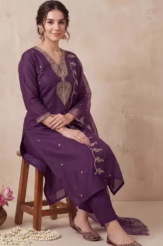 Women Ethnic Motifs Embroidered Regular Thread Work Kurta with Trousers & With Dupatta