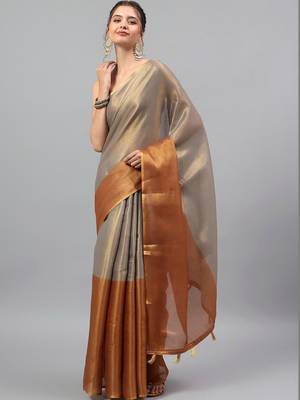 Grey polyester solid saree with blouse 1