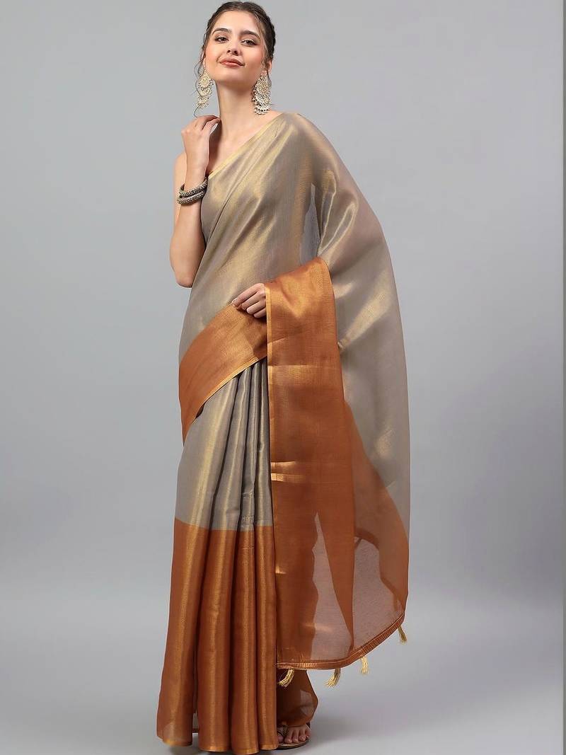Grey polyester solid saree with blouse