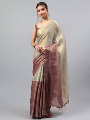 Grey polyester solid saree with blouse 1