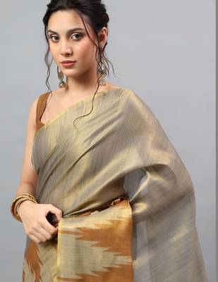 Grey tissue woven design saree with blouse 3