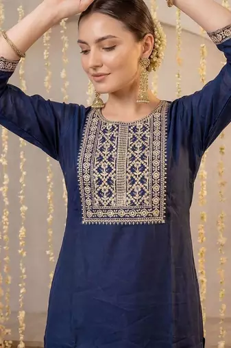 Women Ethnic Motifs Embroidered Regular Thread Work Kurta with Trousers & With Dupatta