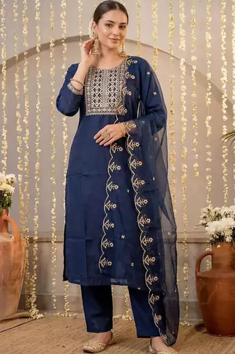 Women Ethnic Motifs Embroidered Regular Thread Work Kurta with Trousers & With Dupatta