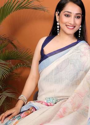 Off white blended cotton printed saree with blouse 4