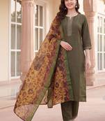Women Ethnic Motifs Embroidered Regular Thread Work Kurta with Trousers & With Dupatta