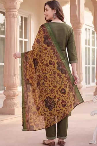 Women Ethnic Motifs Embroidered Regular Thread Work Kurta with Trousers & With Dupatta