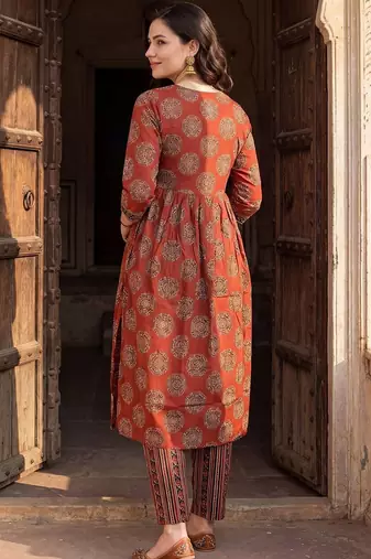 Women Ethnic Motifs Printed Empire Sequinned Pure Cotton Kurta with Trousers