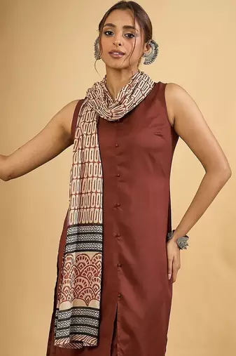 Women Ethnic Motifs Regular Kurta with Trousers & With Dupatta