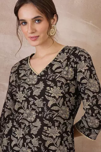 Women Floral Printed Regular Pure Cotton Kurta with Trousers