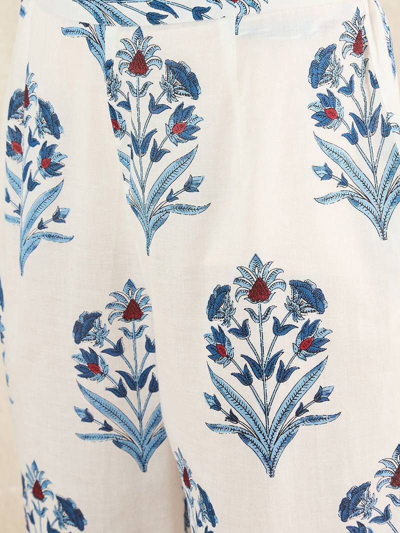Women Floral Printed Cotton Kurta with Trousers