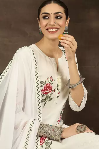 Women Floral Printed Cotton Kurta with Trousers & With Dupatta