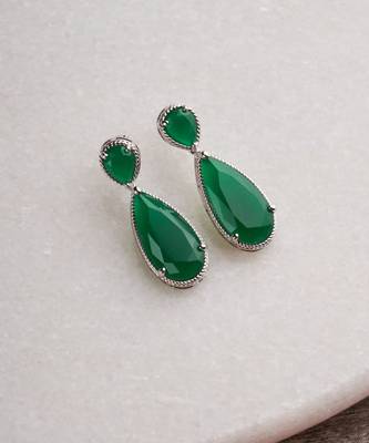 Silver plated emerald green pear drop earrings 1