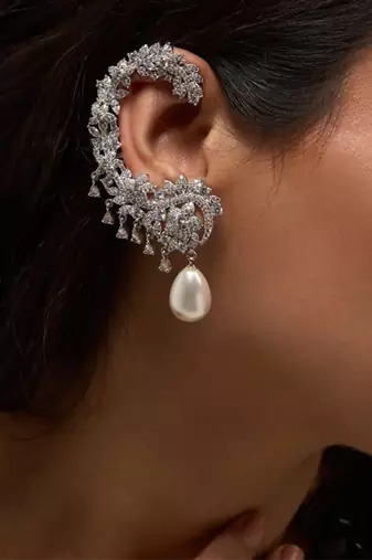 Silver plated white pearl full ear cuff