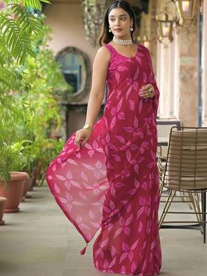 Magenta chiffon printed saree with blouse 3