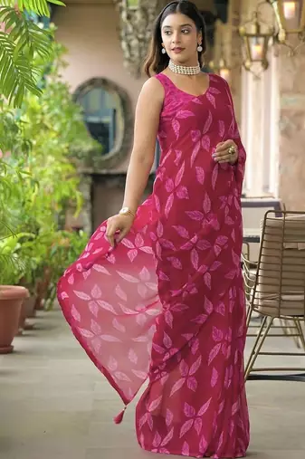 Magenta chiffon printed saree with blouse