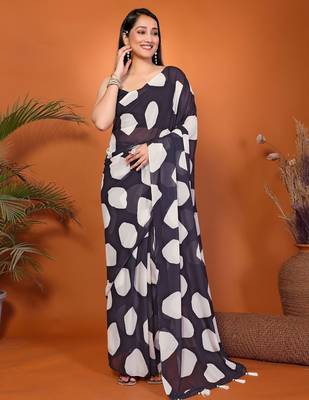 Black pure georgette printed saree with blouse 1