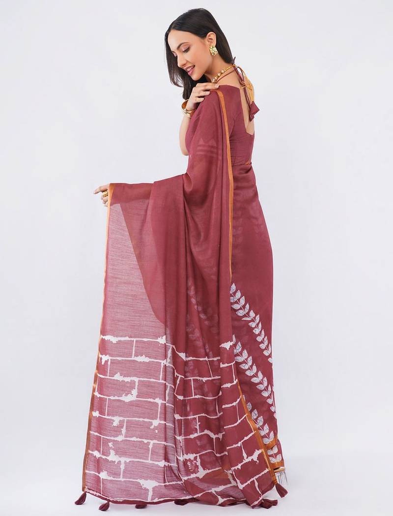 Maroon linen printed saree with blouse