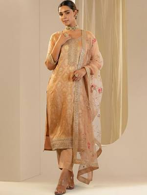 Women Regular Kurta with Trousers & With Dupatta 1