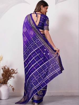 Purple pure georgette woven design saree with blouse 3