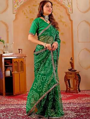 Green chiffon printed saree with blouse 3