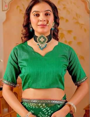 Green chiffon printed saree with blouse 5