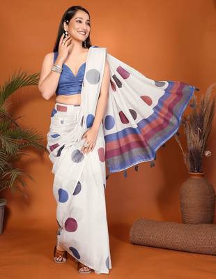 Off white linen printed saree with blouse 3