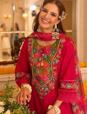 Women Ethnic Motifs Embroidered Regular Mirror Work Kurta with Trousers & With Dupatta 4