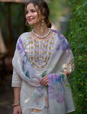 Women Floral Embroidered Regular Thread Work Pure Cotton Kurta with Trousers & With Dupatta 3