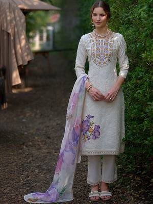 Women Floral Embroidered Regular Thread Work Pure Cotton Kurta with Trousers & With Dupatta 6