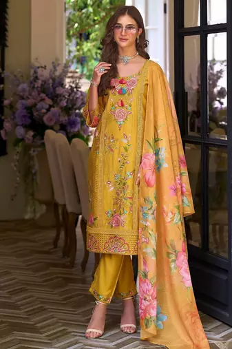 Women Floral Embroidered Regular Thread Work Kurta with Trousers & With Dupatta