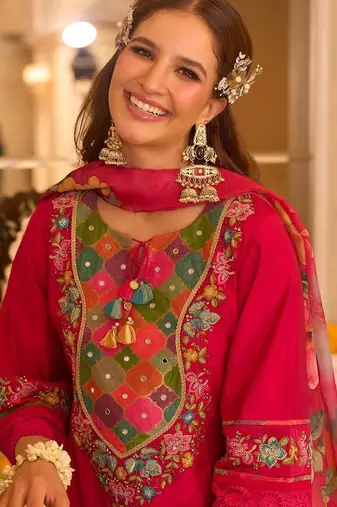 Women Ethnic Motifs Embroidered Regular Thread Work Kurta with Trousers & With Dupatta