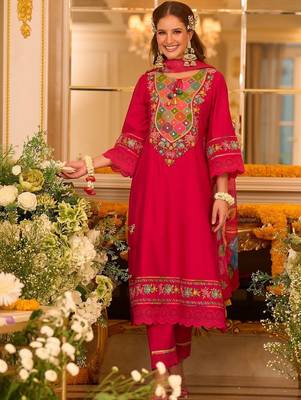 Women Ethnic Motifs Embroidered Regular Thread Work Kurta with Trousers & With Dupatta 5