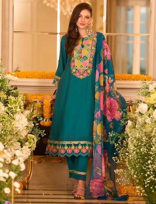 Women Floral Embroidered Regular Thread Work Kurta with Trousers & With Dupatta 1