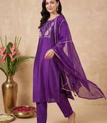 Women Ethnic Motifs Embroidered Regular Liva Kurta with Trousers & With Dupatta