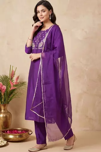 Women Ethnic Motifs Embroidered Regular Liva Kurta with Trousers & With Dupatta