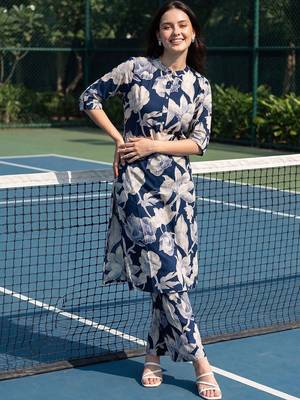 Women Floral Printed Regular Kurta with Trousers 4