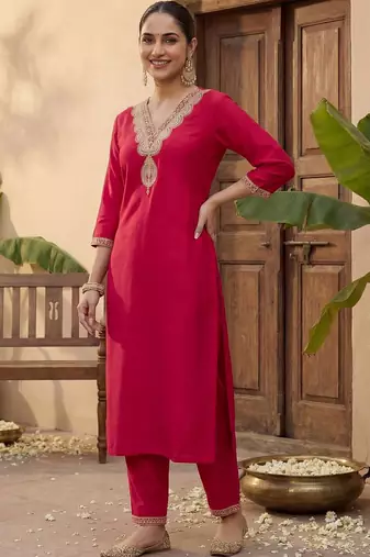 Women Ethnic Motifs Regular Liva Kurta with Trousers