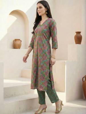 Women Floral Printed Regular Pure Cotton Kurta with Trousers 2