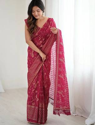 Maroon pure georgette printed saree with blouse 3